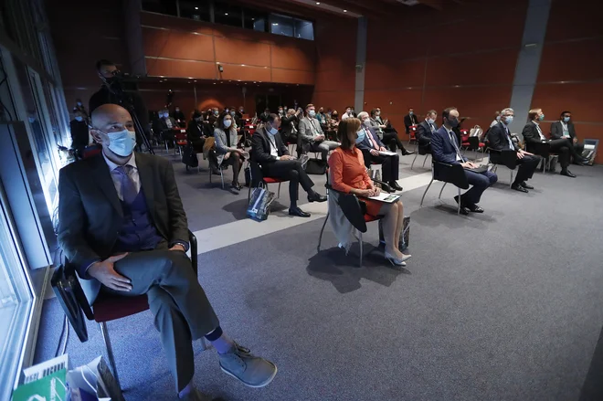 Poslovna konferenca Izvozniki 2020 poteka ob upoštevanju strogih ukrepov NIJZ za omejevanje okužb. FOTO: Leon Vidic/Delo