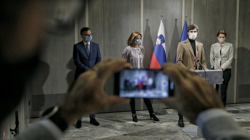 Fotografija: Izhodišče za povezovanje je pobuda Koalicija ustavnega loka, ki jo je nanje naslovil ekonomist Jože P. Damijan. FOTO: Blaž Samec/Delo