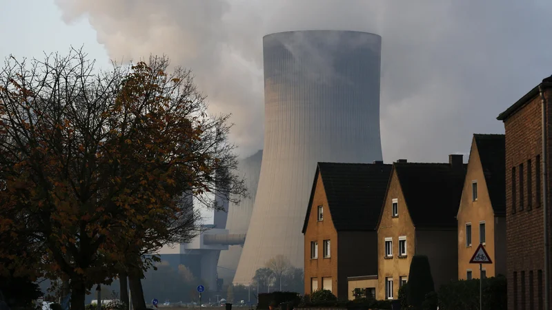 Fotografija: Znižanje izpustov za 55 odstotkov do leta 2030 v Bruslju vidijo kot velik korak na poti do podnebno nevtralne Evrope.
FOTO: Ina Fassbender/Reuters