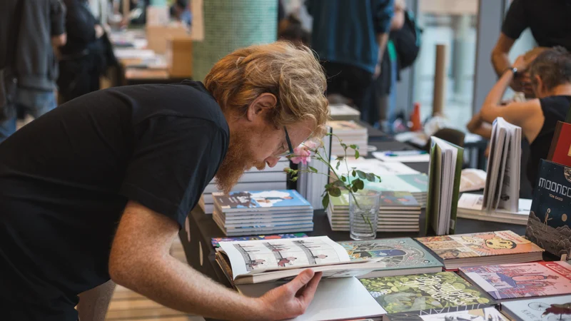 Fotografija: Festival Tinta pritegne veliko stripoljubcev. Foto Nejc Ketiš