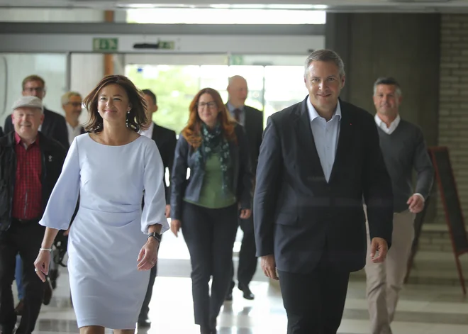 Evropska poslanka Tanje Fajon bo jutri tudi formalno postala naslednica predsednika SD Dejana Židana, ki se je maja po šestih letih umaknil s položaja. Kot kaže, bo prva ženska na čelu stranke v njeni zgodovini. FOTO:&nbsp;Jože Suhadolnik/Delo