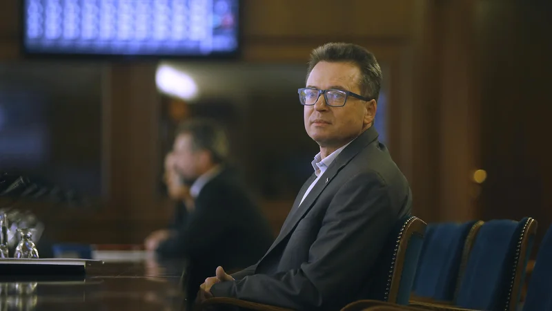 Fotografija: Črpanje evropskih sredstev vodi služba vlade za razvoj in evropsko kohezijsko politiko na čelu katere je minister brez listnice Zvonko Černač Foto: Blaž Samec/Delo
