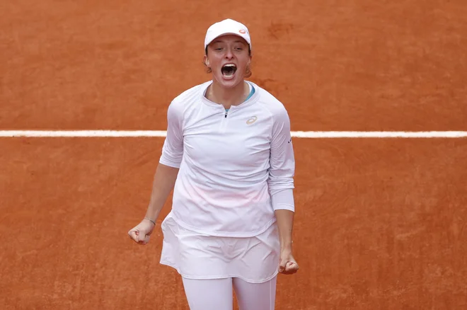 Iga Šwiatek je bila razred zase v Parizu. FOTO: Christian Hartmann/Reuters