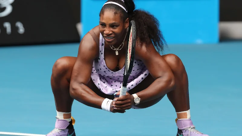 Fotografija: Serena Williams se počasi, toda zanesljivo poslavlja od vrha ženskega tenisa. FOTO: David Gray/AFP