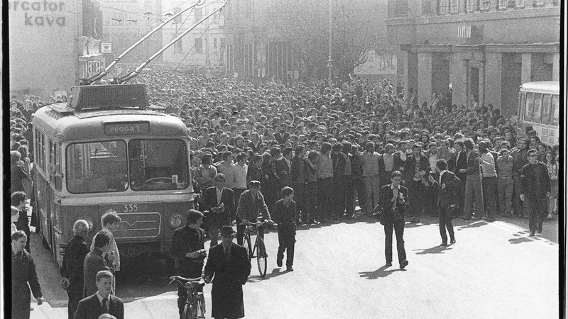 Fotografija: Študentske demonstracije aprila 1971 Foto Tone Stojko