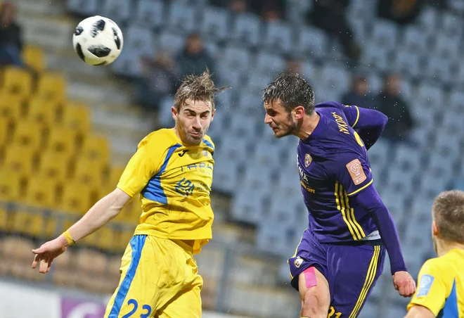 Dario Melnjak (levo) je v 1. SNL za Domžale igral 43 tekem in dosegel 8 golov. FOTO: Tadej Regent/Delo