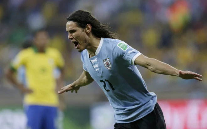 Prvi strelec zadnjih kvalifikacij Edinson Cavani je izpustil uvodni koli, ker je šele pred dnevi prestopil iz PSG v Manchester United. FOTO: Ricardo Moraes/Reuters