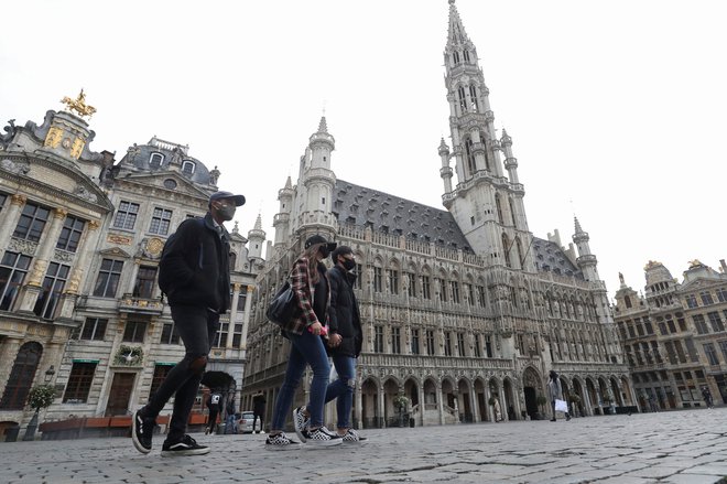 V Bruslju so za mesec dni zaprli bare. FOTO: Yves Herman/Reuters