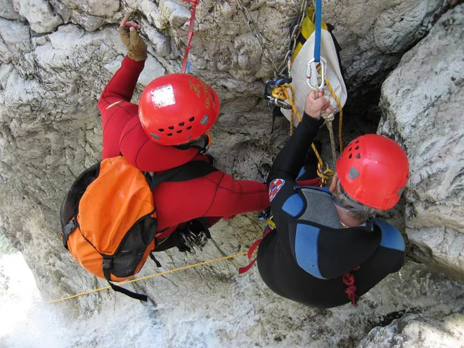 Člani GRS Kranj na eni od rešvalnih vaj. FOTO: GRS Kranj