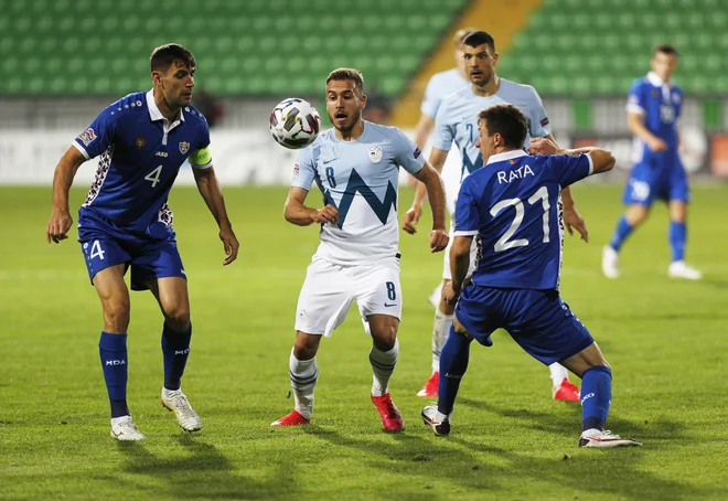 Svoj prvi gol v majici Slovenije je zabil tudi Sandi Lovrić. FOTO: Reuters