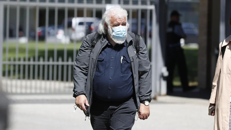 Fotografija: Na Nacionalnem inštitutu za javno zdravje, ki ga vodi Milan Krek, jim zaradi reorganizacije dela uspe na dan slediti do tristo okužbam z novim koronavirusom.
Foto Leon Vidic