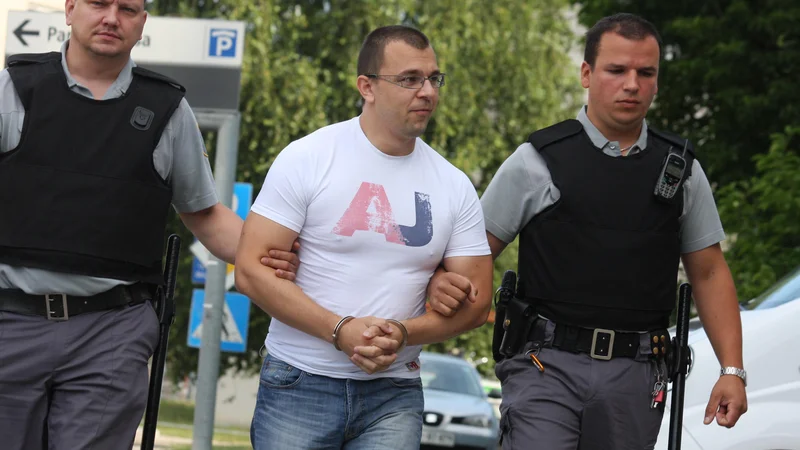 Fotografija: Senad Pavleković se je za rešetkami znašel po odmevni policijski akciji Očistimo Slovenijo maja 2012. FOTO: Špela Ankele