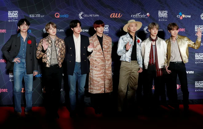 Člani južnokorejskega boy banda BTS lani na Japonskem.<br />
FOTO: Kim Kyung-Hoon/Reuters