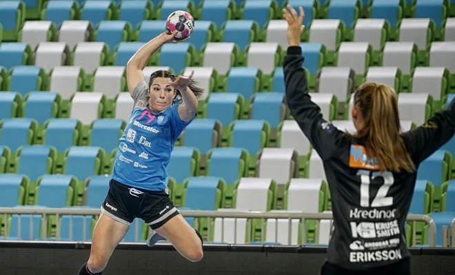 Maja Svetik pričakuje razburljivo tekmo v Stožicah FOTO: Blaž Samec/Delo