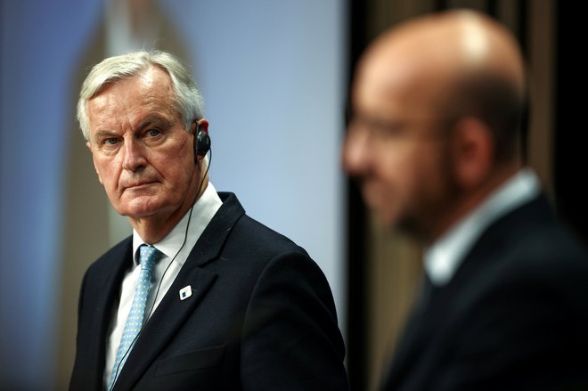 Glavni pogajalec evropske komisije Michel Barnier in predsednik evropskega sveta Charles Michel FOTO: Kenzo Tribouillard/Reuters
