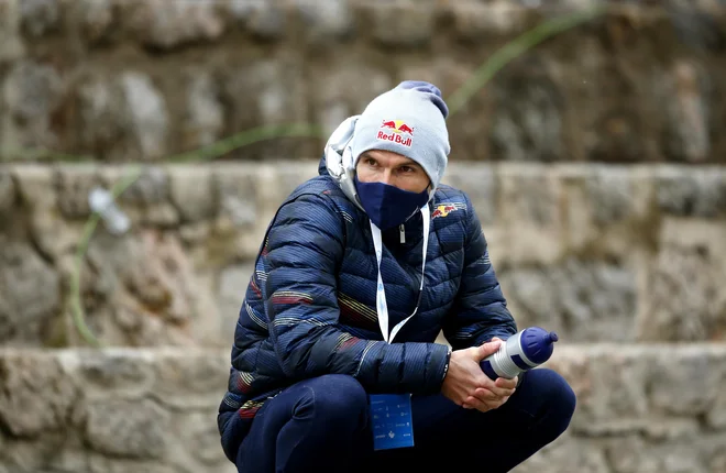 Hrastniška raketa je na obrežju Save spoštoval protivirusne ukrepe. FOTO: Matej Družnik