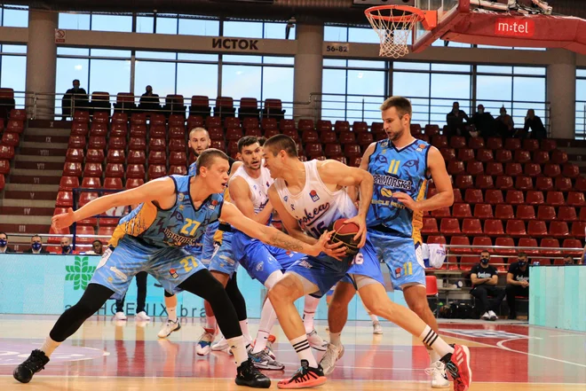 Jurij Macura (27) in soigralci so poraženi zapustili dvorano v Laktaših. FOTO: ABA
