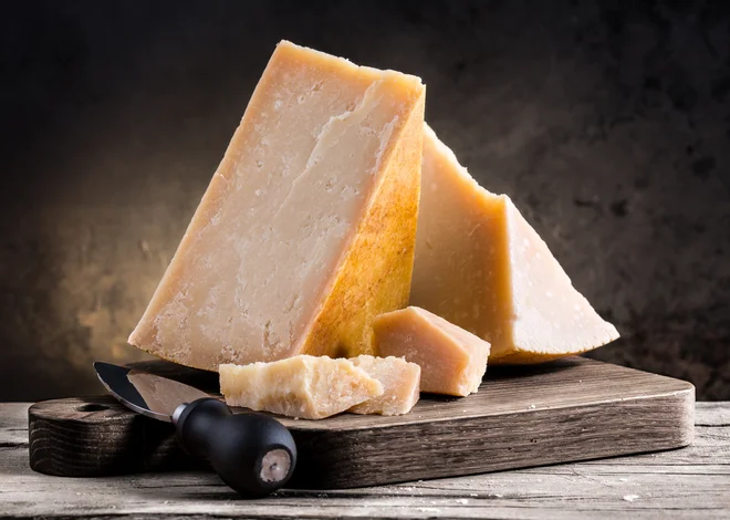 Kos dobrega parmezana reši skoraj vse težave. Foto Shutterstock