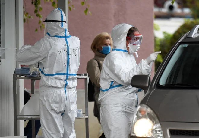 Testiranje oseb v Zagrebu. FOTO: Denis Lovrović/AFP