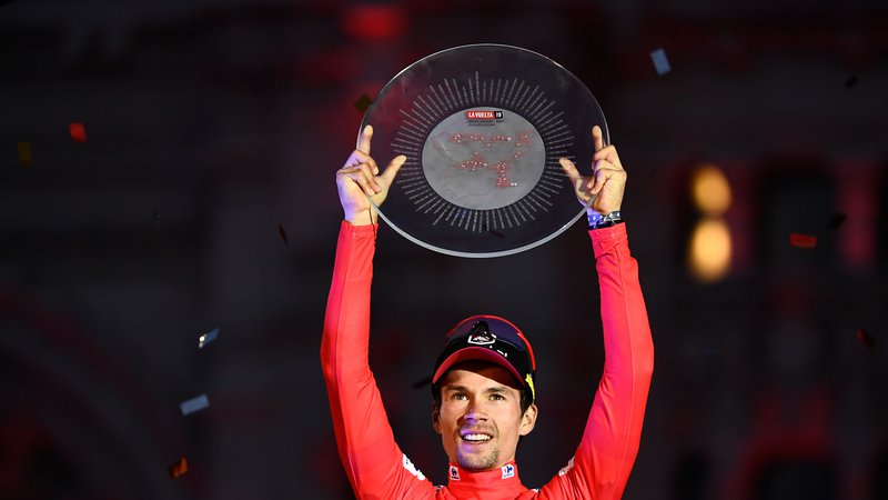Fotografija: Primož Roglič na dirki po Španiji brani lansko zmago in rdečo majico vodilnega. FOTO: Oscar Del Pozo/AFP