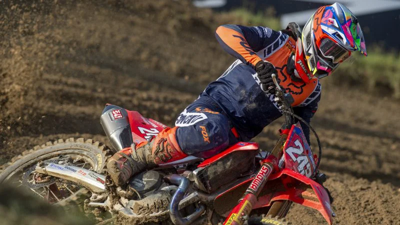 Fotografija: Tim Gajser je bil v Lommelu drugi v prvi vožnji in zmagal v drugi. FOTO: Honda Racing