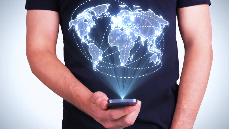 Fotografija: Za ključna delovna mesta slovenskih mikro, malih in srednjih podjetij bodo pripravili priporočeni katalog digitalnih kompetenc. FOTO: Shutterstock