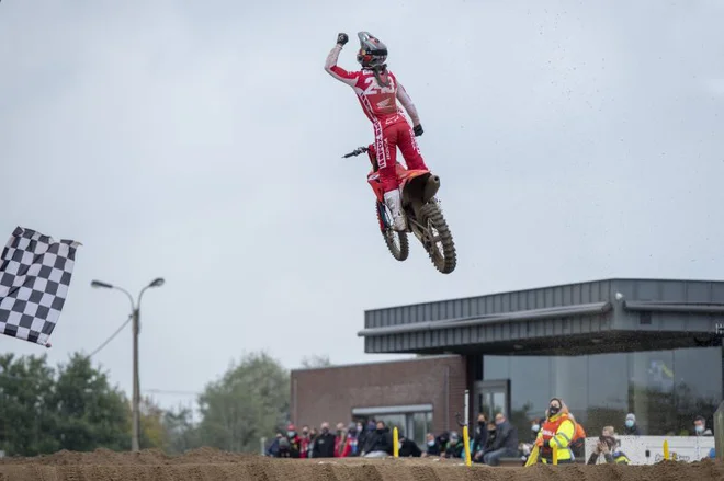 Tim Gajser se je v nedeljo veselil lepe zmage. FOTO: Honda Racing