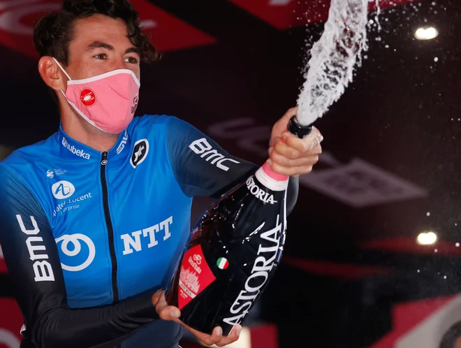 Ben O&#39;Connor v 16. etapi ni mogel premagati Jana Tratnika, zato se je dan kasneje sam podal proti cilju. FOTO: Luca Bettini/AFP