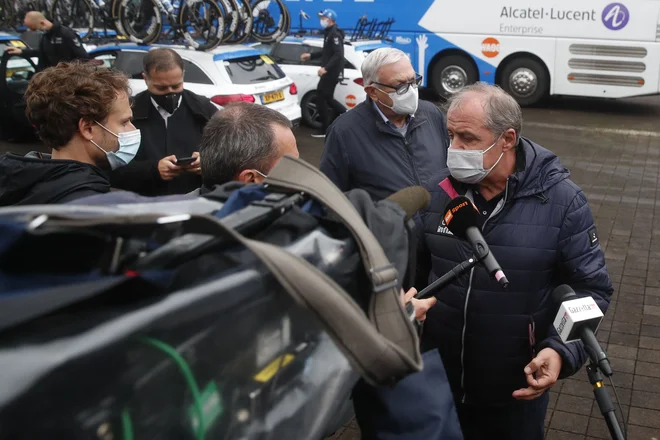 Direktor Gira Mauro Vegni pravi, da bodo račune za današnjo stavko polagali po koncu dirke v Milanu. FOTO: Luca Bettini/AFP
