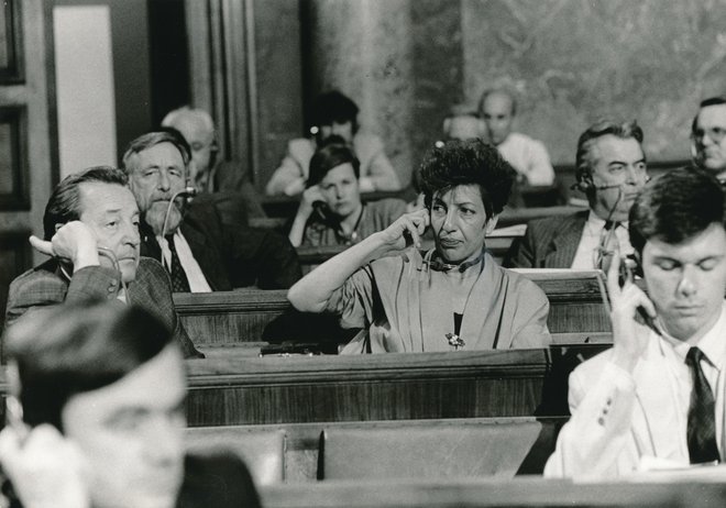 Vika Potočnik kot delegatka na zasedanju zveznega zbora skupščine SFRJ       Foto Igor Modic