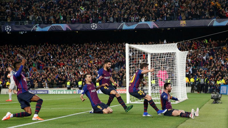 Fotografija: Lionel Messi je v preteklosti večkrat proslavil dosežene gole na posrečene načine. FOTO: Susana Vera/Reuters