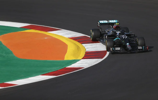 Formula One F1 - Portuguese Grand Prix - Algarve International Circuit, Portimao, Portugal - October 24, 2020 Mercedes' Valtteri Bottas during qualifying Pool via REUTERS/Rafael Marchante Foto Rafael Marchante Pool Via Reuters