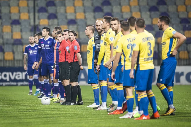 Tekma med Mariborom in Koprom je bila ena od kar štirih, ki se je konec tedna končala z izidom 1:1. FOTO: Jure Banfi/Sobotainfo