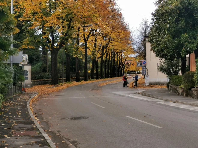 Ulice so bolj ali manj prazne. FOTO: Ervin Čurlič/Regijski štab CZ za Severno Primorsko