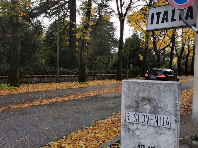 Italijansko-slovenska meja. FOTO: Ervin Čurlič/Regijski štab CZ za Severno Primorsko