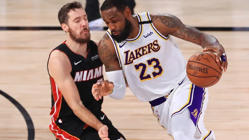 Fotografija: Goran Dragić in LeBron James sta v finalu igrala le malo medsebojnih tekem zavoljo poškodbe Ljubljančana. FOTO: Mike Ehrmann/AFP