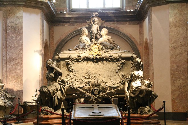 Sarkofag Marije Terezije in Franca I. Štefana Lotarinškega v kapucinski kripti FOTO: Milan Ilić