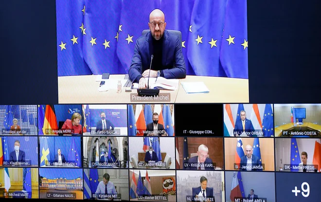 Če se preveč ljudi boji cepiva, je to lahko velika težava, je med pripravami na vrh opozoril predsednik evropskega sveta Charles Michel. Foto Olivier Hoslet/AFP