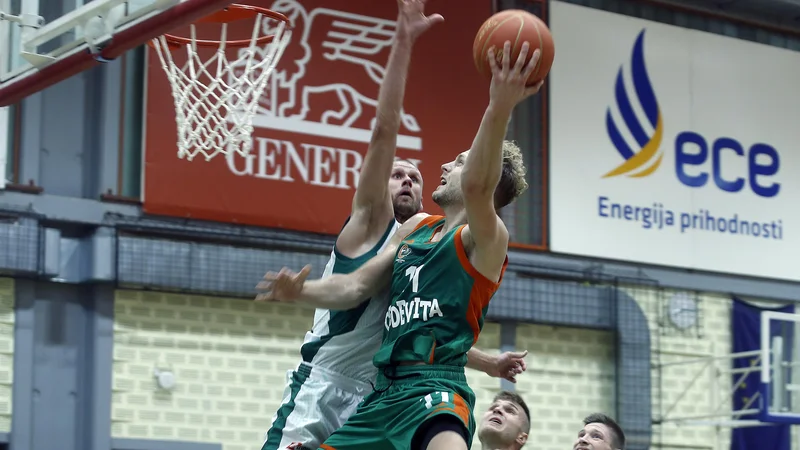 Fotografija: Košarkarji Cedevite Olimpije so za današnji večer ostali brez načrtovane tekme. FOTO: Blaž Samec/Delo