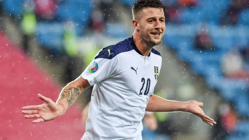 Fotografija: Srbe je oktobra pripeljal na rob uvrstitve na evropsko prvenstvo Sergej Milinković Savić z golom Norvežanom. FOTO: Reuters
