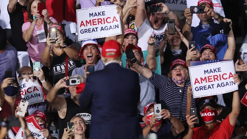 Fotografija: Politična zgodba Donalda Trumpa se verjetno ne bo končala niti z morebitnim porazom.
FOTO: Joe Raedle/AFP