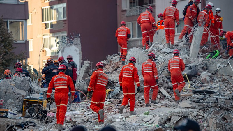 Fotografija: Reševalci so končlali iskanje morebitnih preživelih. FOTO: Yasin Akgul/AFP