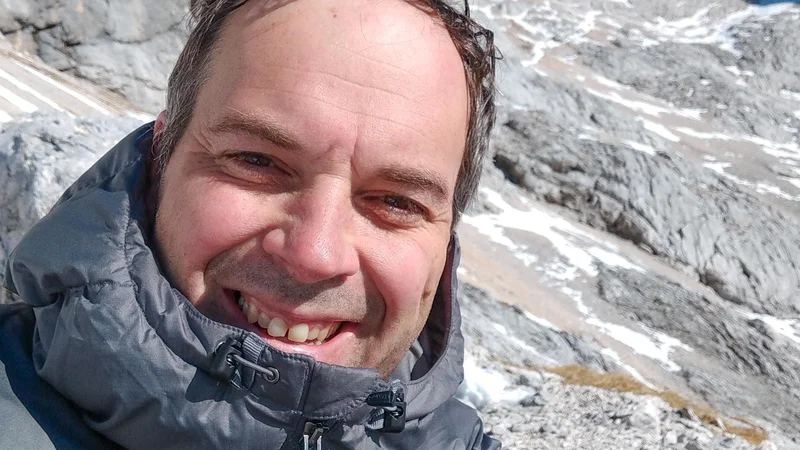 Fotografija: Janez Štrancar je doktor fizike in profesor, njegovo raziskovalno področje je eksperimentalna molekularna biofizika. Foto Osebni Arhiv