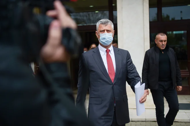 Hashim Thaçi<strong>&nbsp;</strong>po današnjem odstopu s položaja predsednika Kosova.<strong>&nbsp;</strong>FOTO: Armend Nimani/AFP