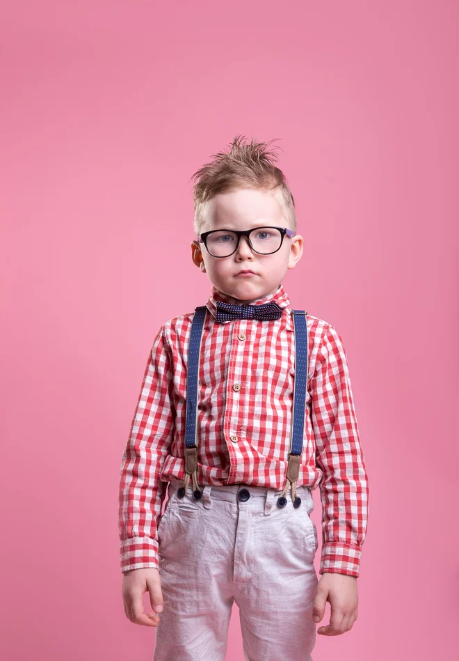 Trmasti triletniki se dobro zavedajo, kako lahko vrtijo okoli prsta svoje starše. FOTO: Shutterstock
