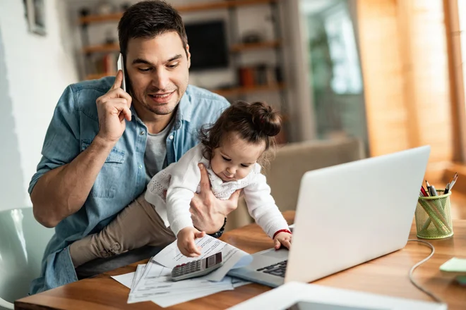 Bolezen covid-19 je korenito spremenila delovne navade ljudi. FOTO: Shutterstock