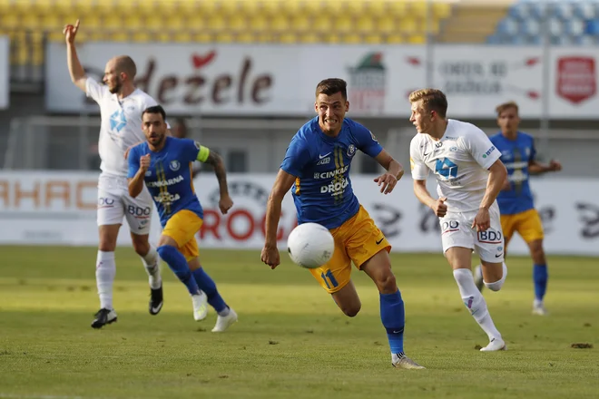 Luka Kerin v tej sezoni še ni ujel strelske forme. Začel pa jo je odlično, z golom v kvalifikacijah za evropsko ligo proti Dundalku. FOTO: Leon Vidic/Delo