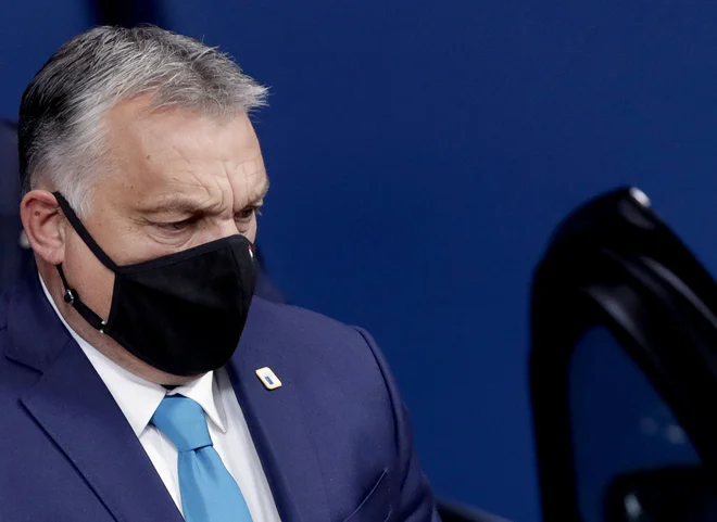 Madžarski premier Viktor Orban je sporočil, da bo povsod tam, kjer bo to potrebno, v boju z epidemijo pomagala tudi vojska.  FOTO: Reuters