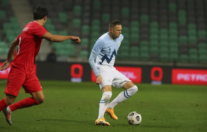 Josip Iličić se je v slovensko reprezentanco vrnil po dobrem letu in zato, da bi storil še zadnji korak, uvrstitev na veliko tekmovanje. FOTO: Jože Suhadolnik/Delo