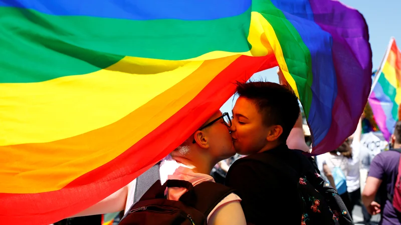 Fotografija: Osebe LGBTIQ so nesorazmerno pogosto tarče različnih vrst nestrpnosti. FOTO: Ognen Teofilovski/Reuters